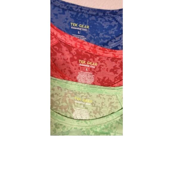 Tek Gear Womens Activewear Top Lot of 3 Sz Large Bold Camo Print Red Blue Green - Picture 6 of 6